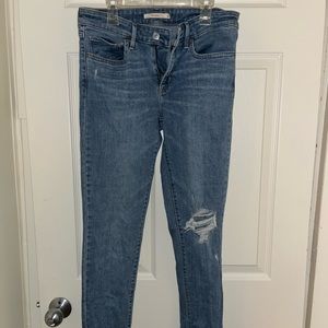 Levi’s 711 jeans